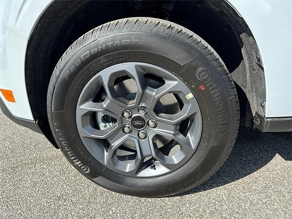 new 2025 Ford Maverick car, priced at $31,245
