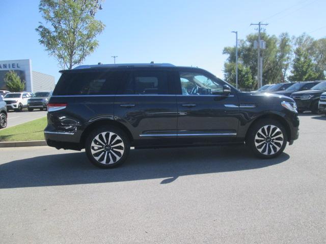 new 2024 Lincoln Navigator car, priced at $98,155