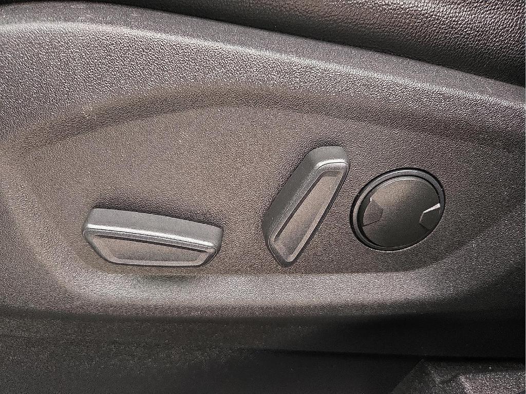 used 2022 Ford Edge car, priced at $22,826