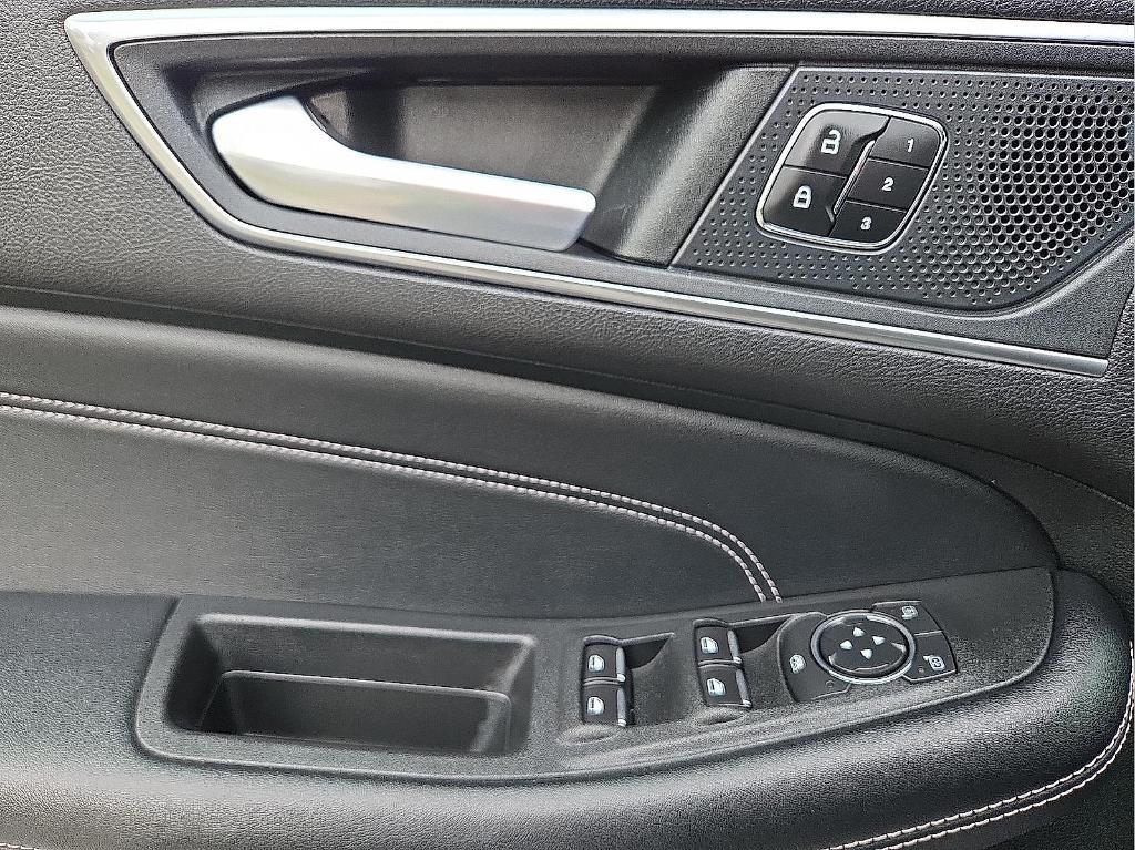 used 2022 Ford Edge car, priced at $22,826