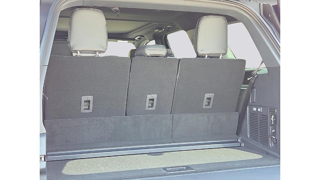 new 2025 Ford Expedition car, priced at $79,468