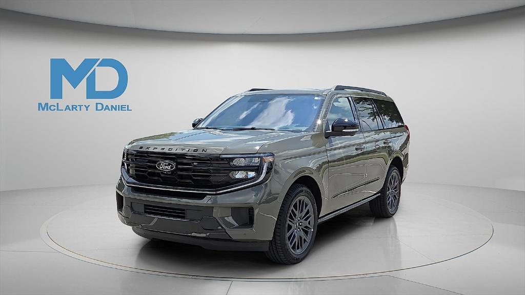 new 2025 Ford Expedition car, priced at $79,468