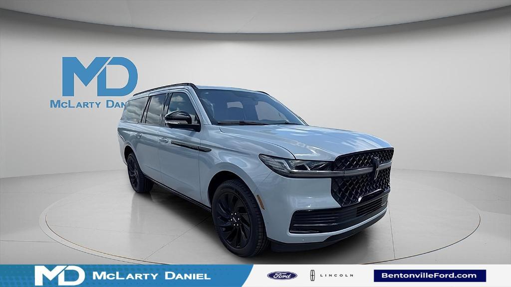 new 2025 Lincoln Navigator L car, priced at $107,114