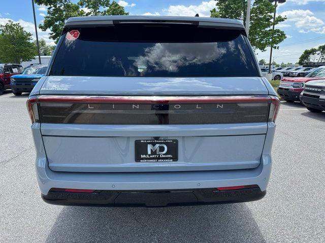new 2025 Lincoln Navigator L car, priced at $109,300