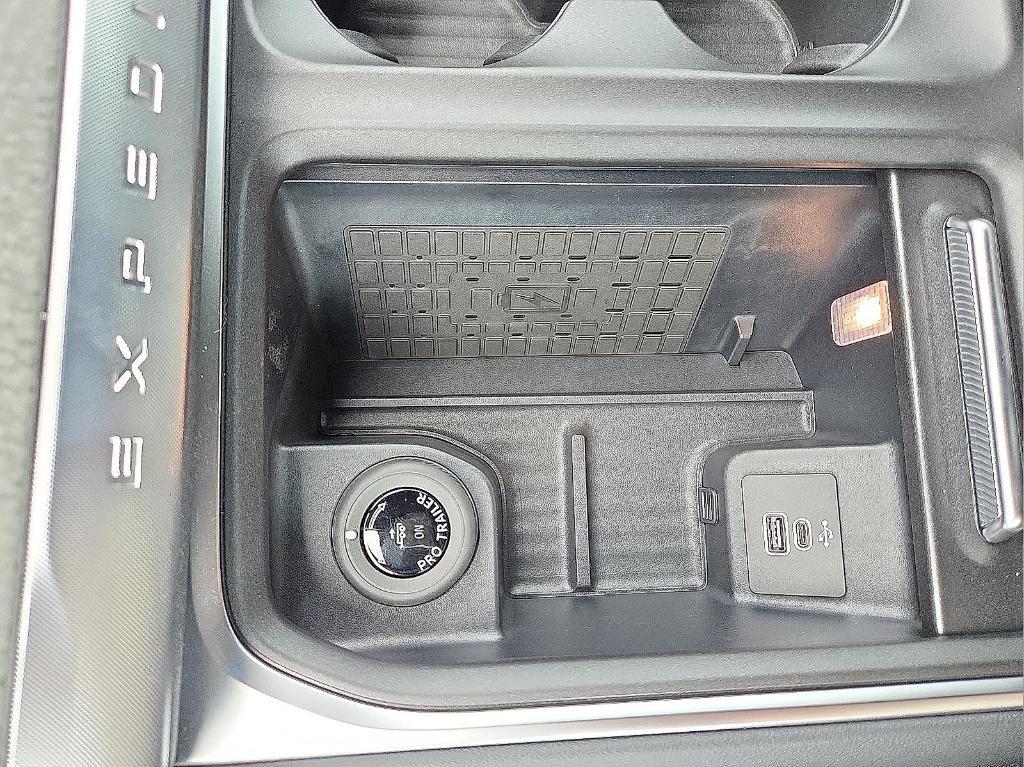 new 2025 Ford Expedition car, priced at $78,002