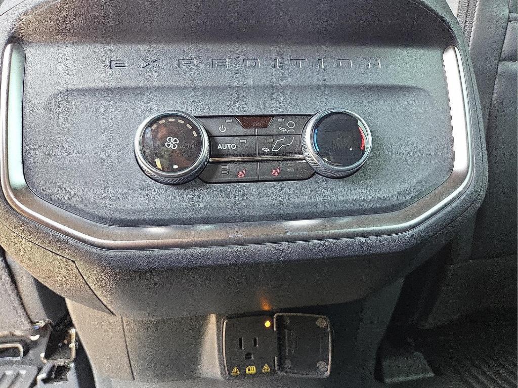 new 2025 Ford Expedition Max car, priced at $81,774