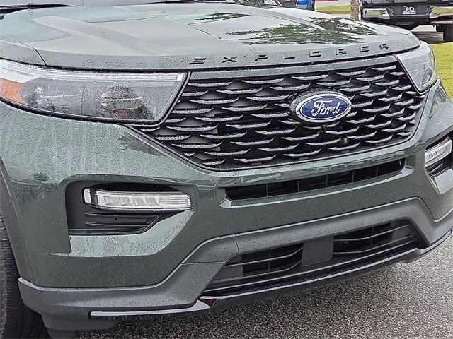 used 2024 Ford Explorer car, priced at $43,995