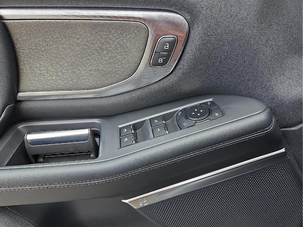 new 2025 Ford Expedition car, priced at $83,520