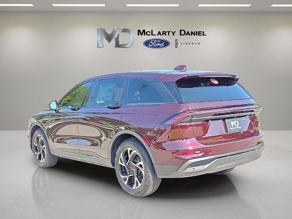 new 2025 Lincoln Nautilus car, priced at $51,022