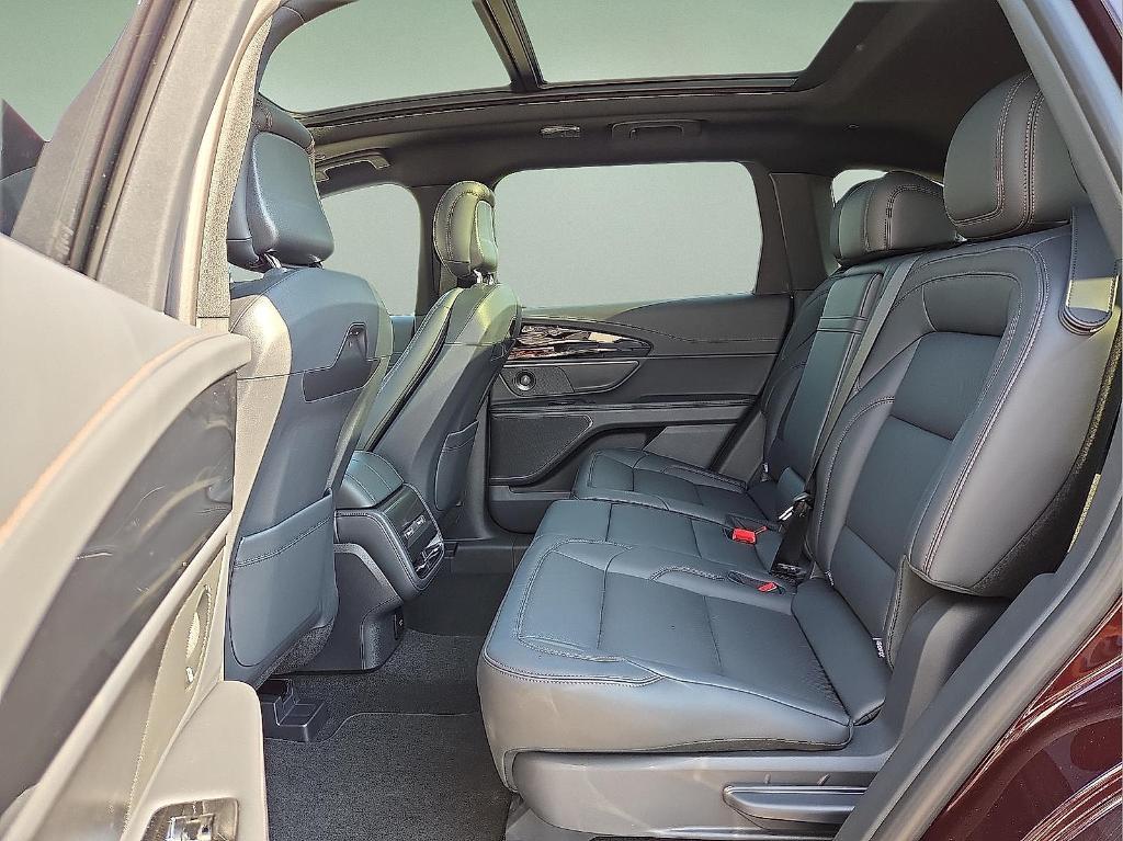 new 2025 Lincoln Nautilus car, priced at $51,022