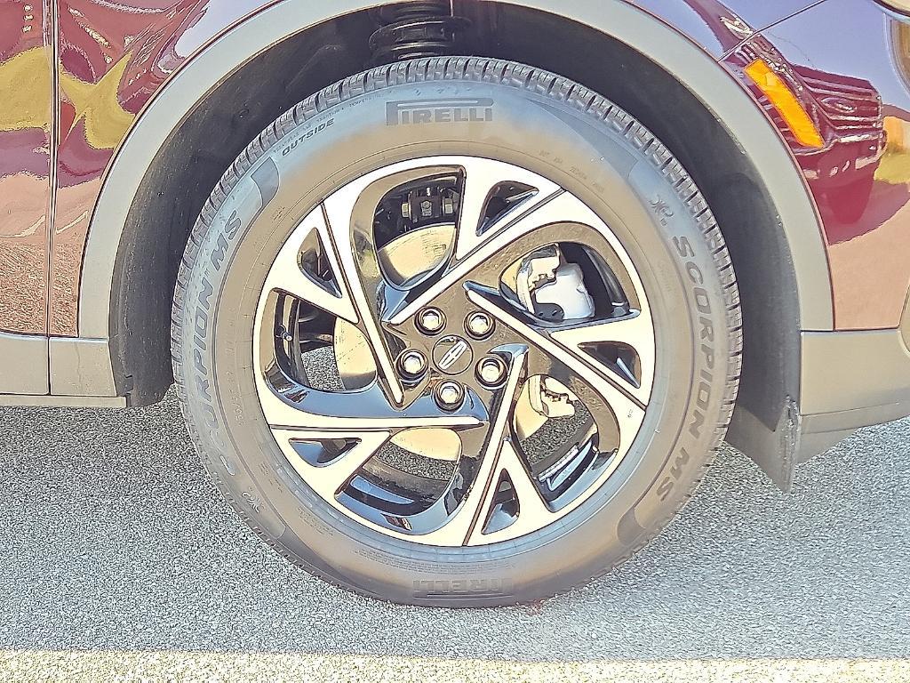 new 2025 Lincoln Nautilus car, priced at $51,022