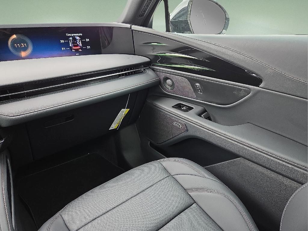 new 2025 Lincoln Nautilus car, priced at $53,247