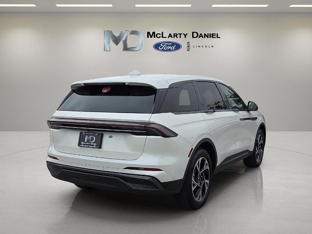 new 2025 Lincoln Nautilus car, priced at $53,247