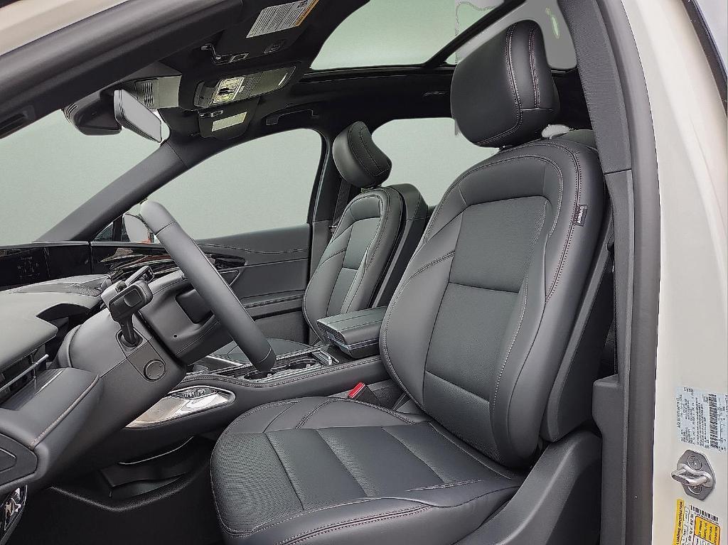 new 2025 Lincoln Nautilus car, priced at $53,247