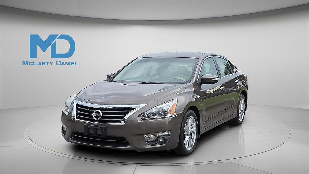 used 2014 Nissan Altima car, priced at $11,995