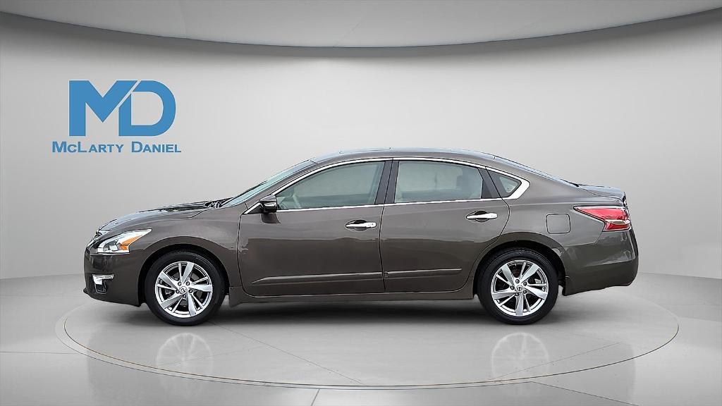 used 2014 Nissan Altima car, priced at $11,995