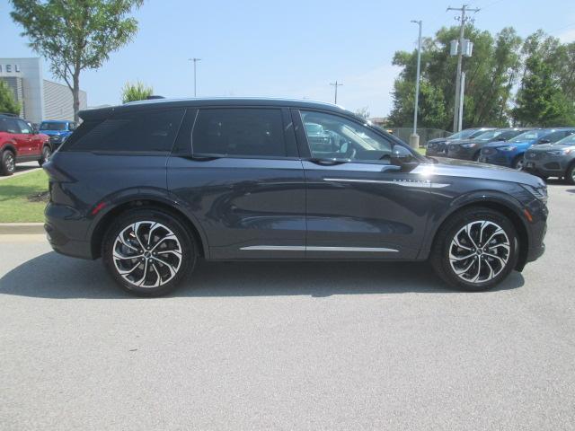 new 2024 Lincoln Nautilus car, priced at $58,144