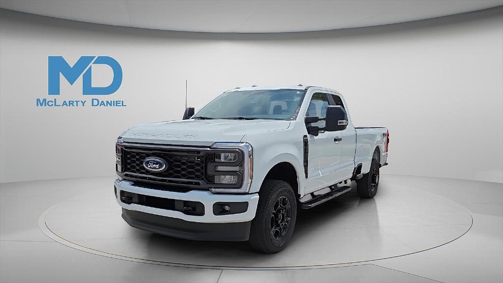 new 2025 Ford F-250 car, priced at $56,384