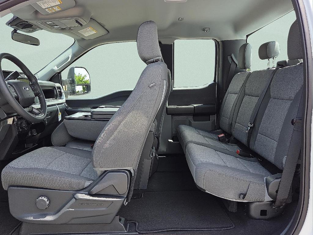 new 2025 Ford F-250 car, priced at $56,384