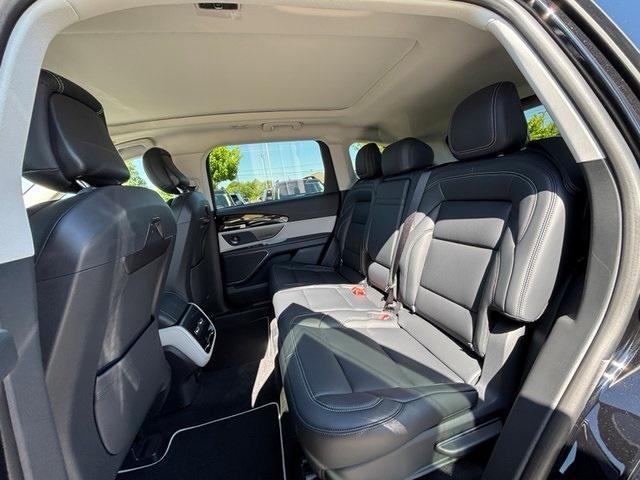 new 2025 Lincoln Nautilus car, priced at $55,678