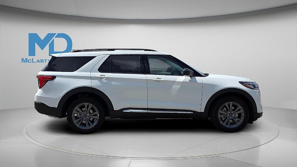 new 2025 Ford Explorer car, priced at $40,656