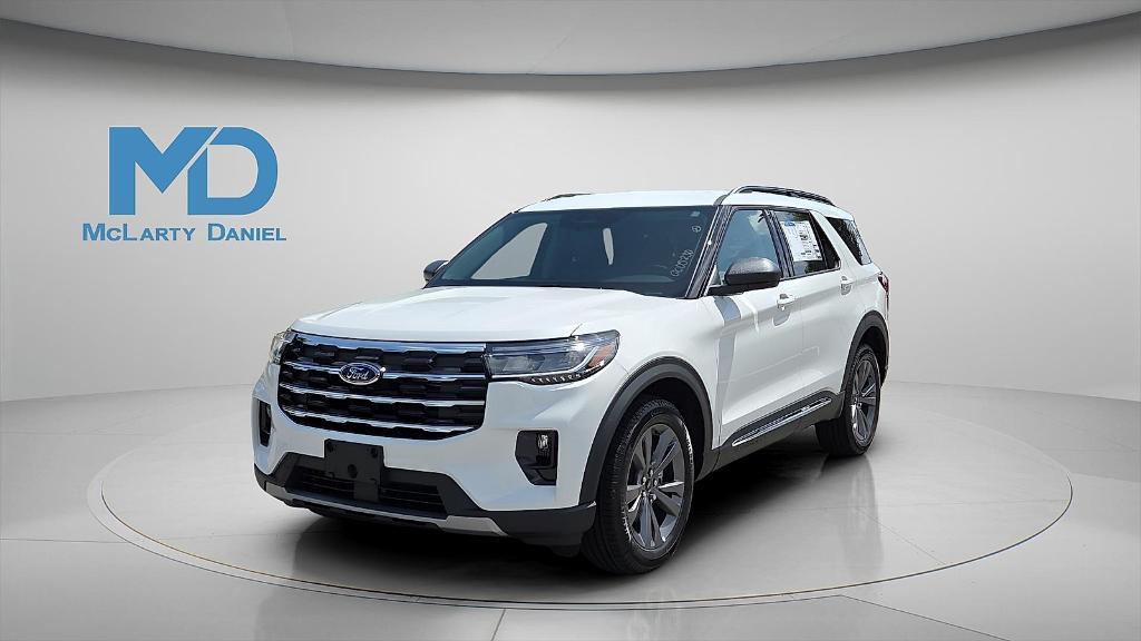 new 2025 Ford Explorer car, priced at $40,656