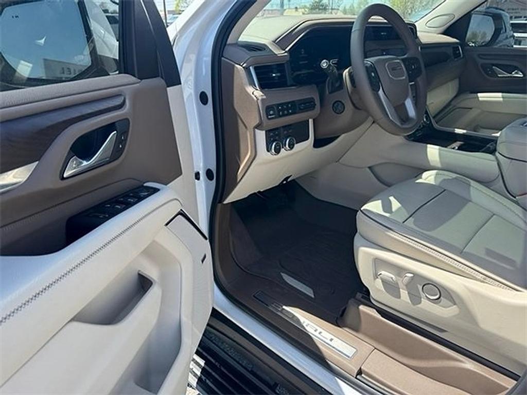 used 2024 GMC Yukon XL car, priced at $73,995