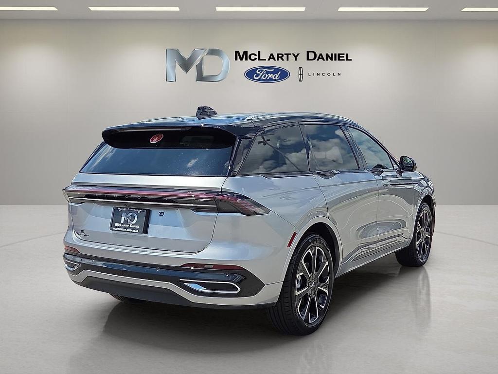 new 2025 Lincoln Nautilus car, priced at $53,422