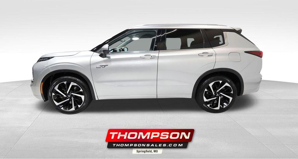 used 2023 Mitsubishi Outlander PHEV car, priced at $25,980