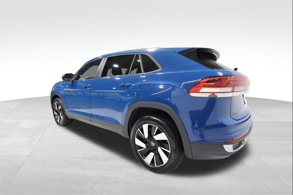 used 2025 Volkswagen Atlas Cross Sport car, priced at $35,423