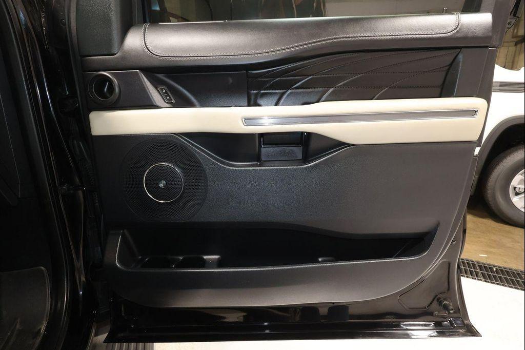 used 2020 Ford Expedition car, priced at $32,888