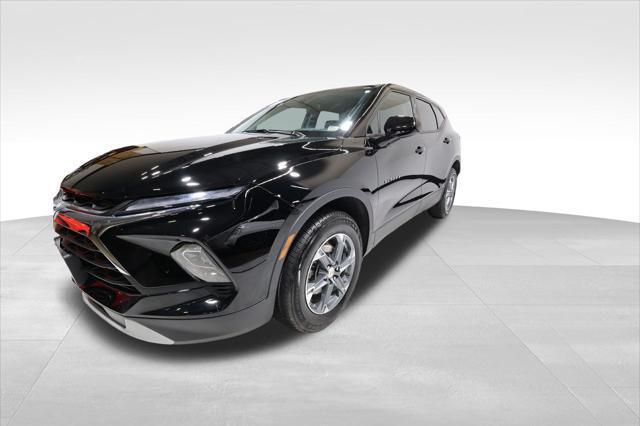 used 2025 Chevrolet Blazer car, priced at $35,064