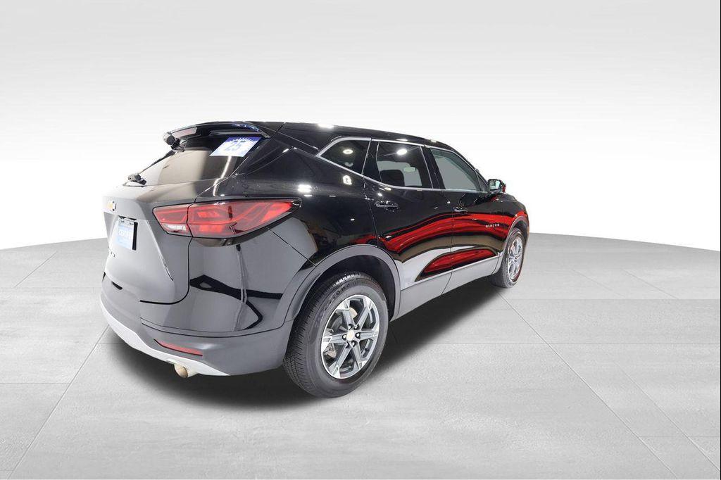 used 2025 Chevrolet Blazer car, priced at $29,999