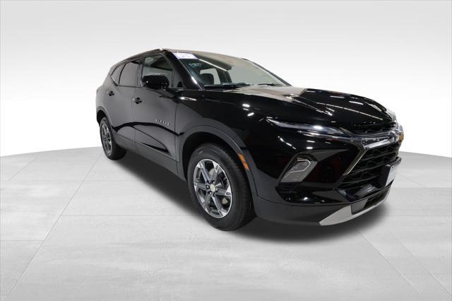 used 2025 Chevrolet Blazer car, priced at $35,064