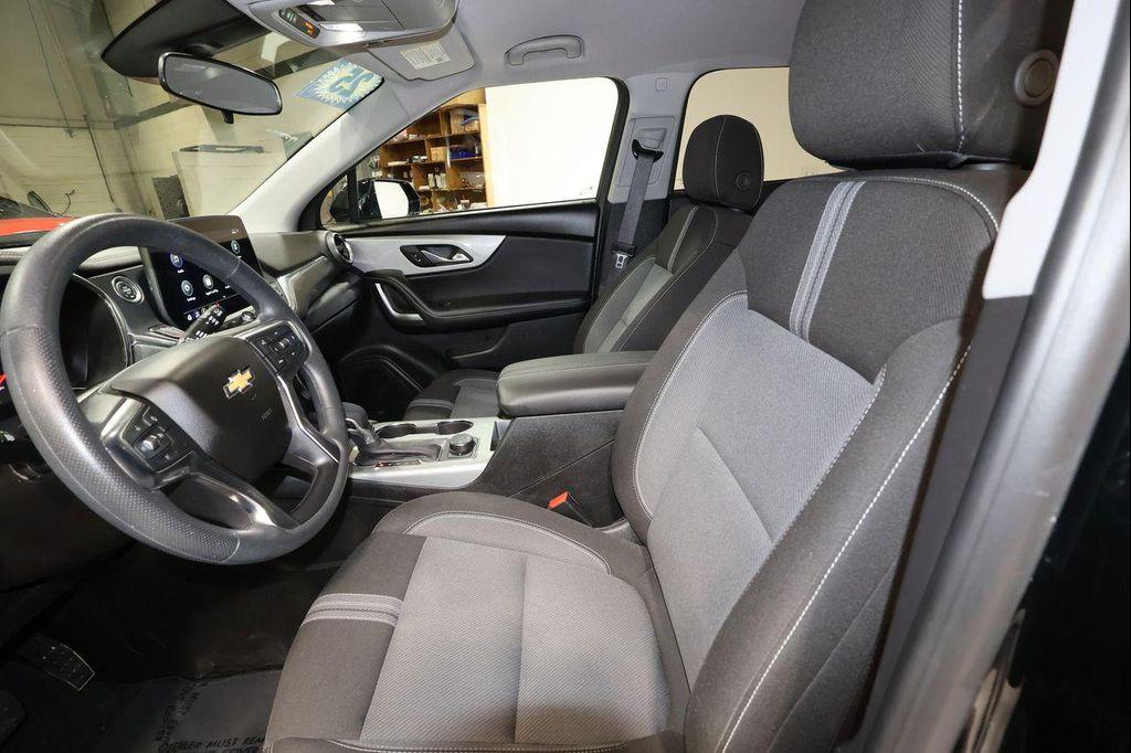 used 2025 Chevrolet Blazer car, priced at $29,999