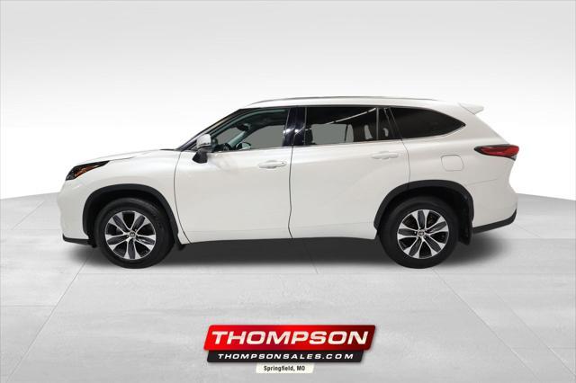 used 2020 Toyota Highlander car, priced at $25,566