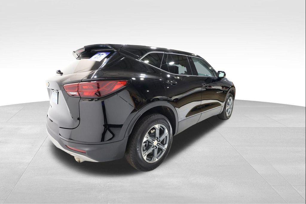 used 2025 Chevrolet Blazer car, priced at $31,885