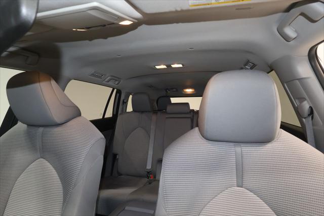 used 2023 Toyota Highlander car, priced at $33,999