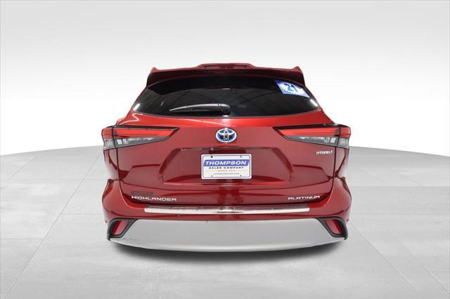 used 2021 Toyota Highlander Hybrid car, priced at $34,886