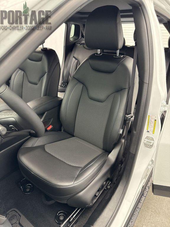 new 2025 Jeep Compass car, priced at $33,311