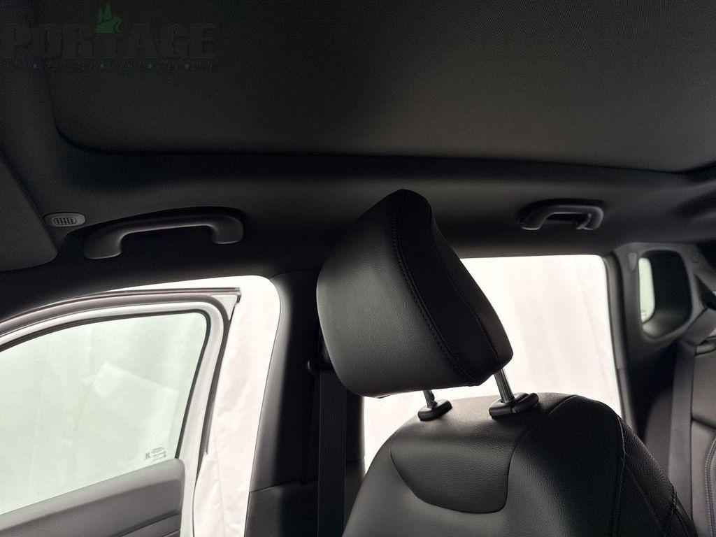 new 2025 Jeep Compass car, priced at $33,311