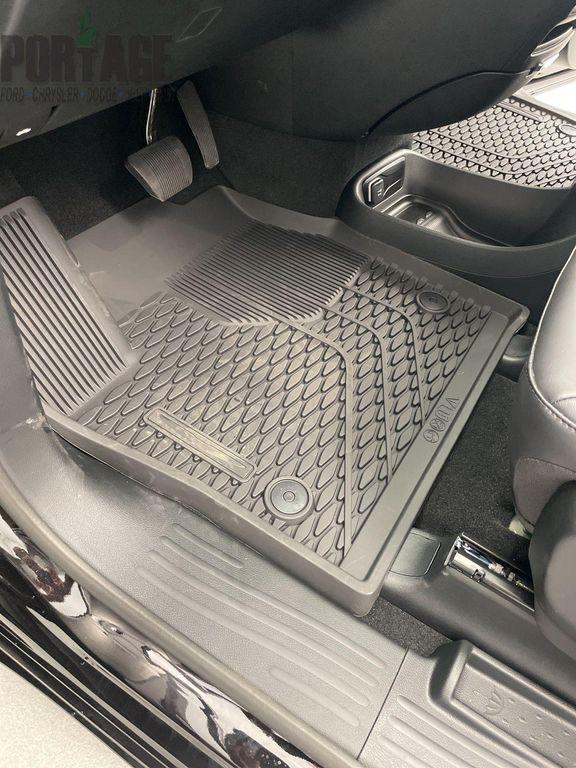 new 2025 Chrysler Pacifica car, priced at $41,932