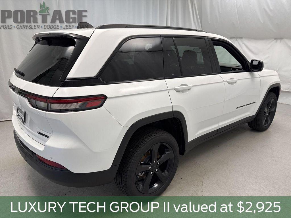new 2025 Jeep Grand Cherokee car, priced at $50,200