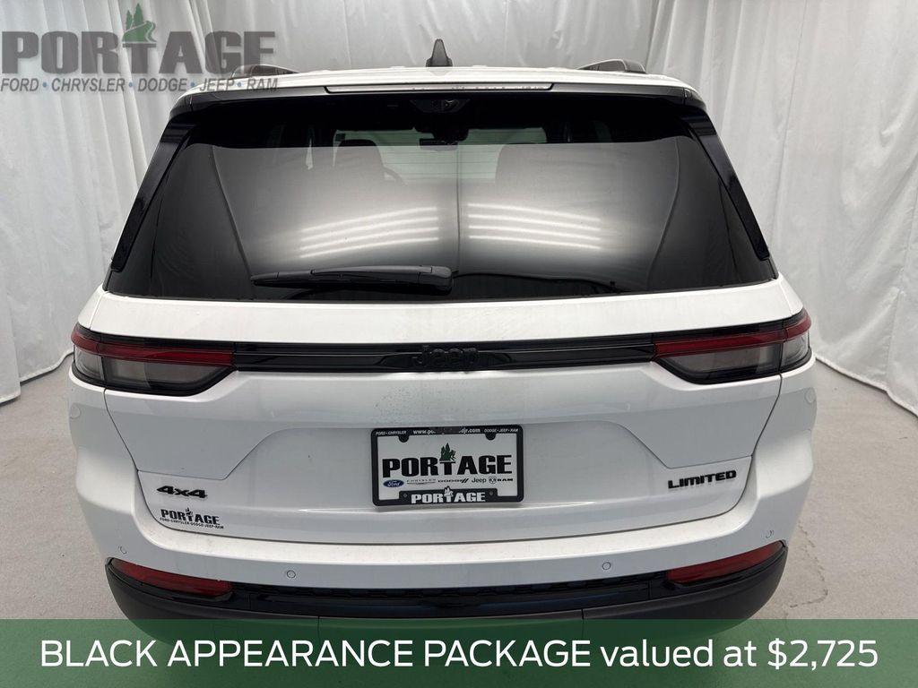 new 2025 Jeep Grand Cherokee car, priced at $50,200