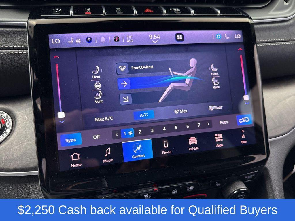 new 2025 Jeep Grand Cherokee car, priced at $51,100