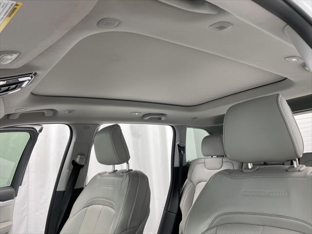 used 2022 Jeep Grand Cherokee car, priced at $39,999