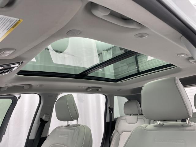used 2022 Jeep Grand Cherokee car, priced at $39,999