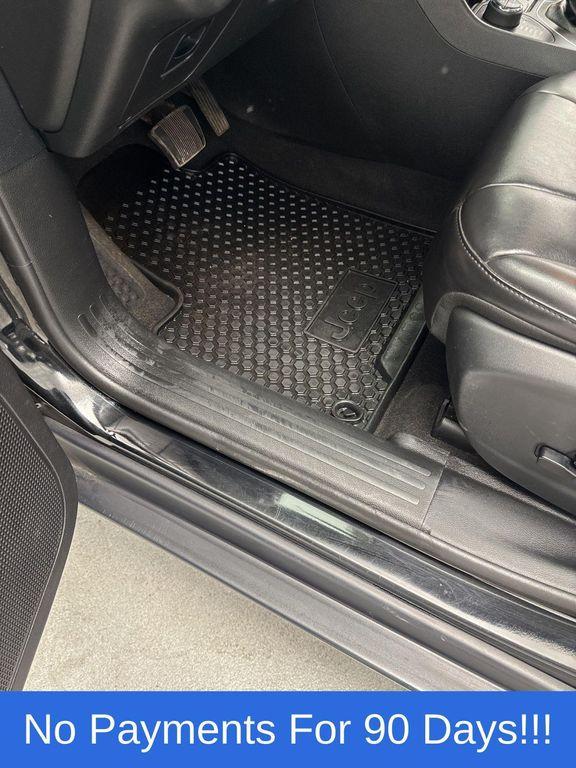 used 2020 Jeep Cherokee car, priced at $17,498