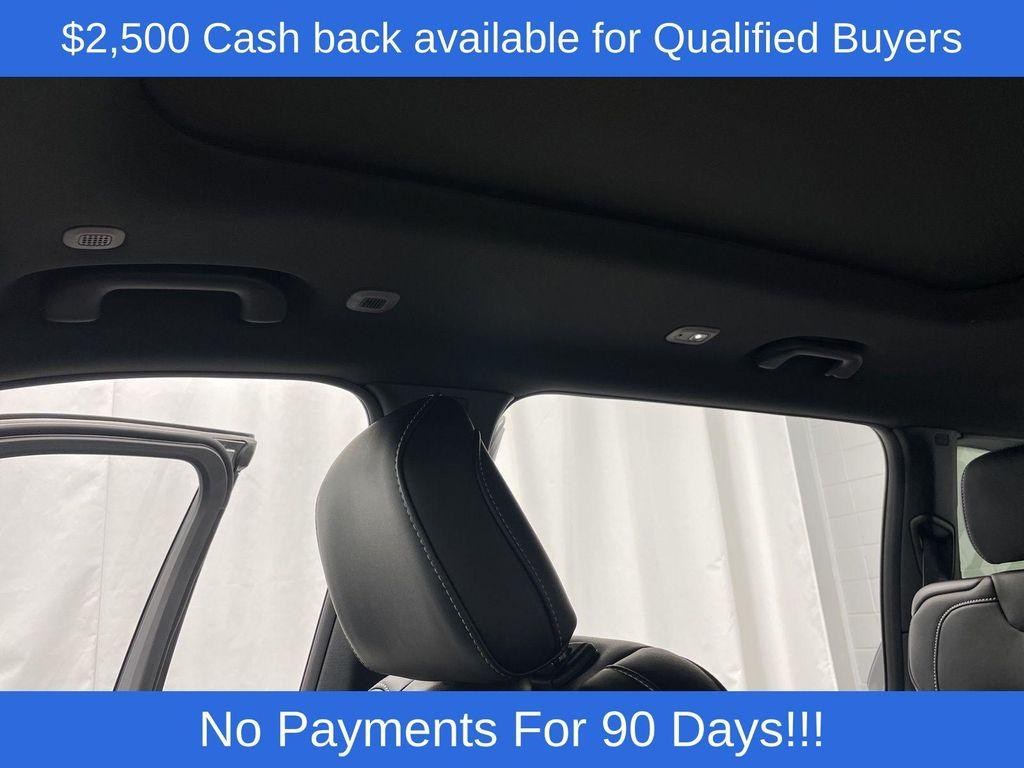 new 2025 Jeep Grand Cherokee L car, priced at $47,054