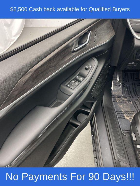 new 2025 Jeep Grand Cherokee L car, priced at $47,054